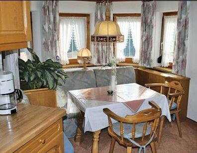 Gaestehaus Resi Йерценс Екстериор снимка