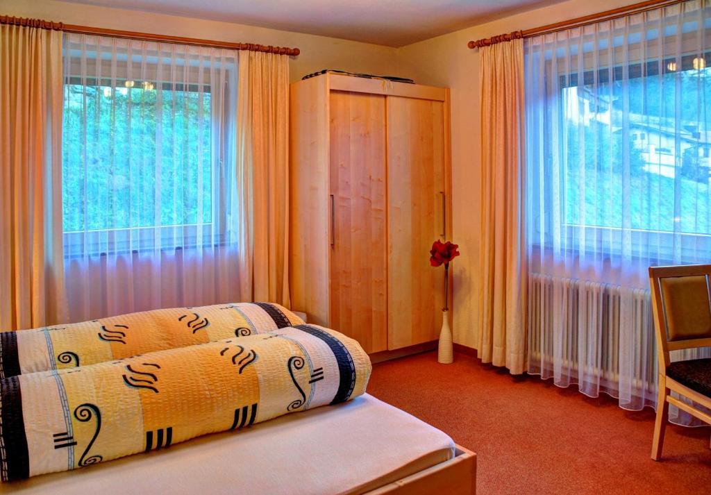 Gaestehaus Resi Йерценс Стая снимка