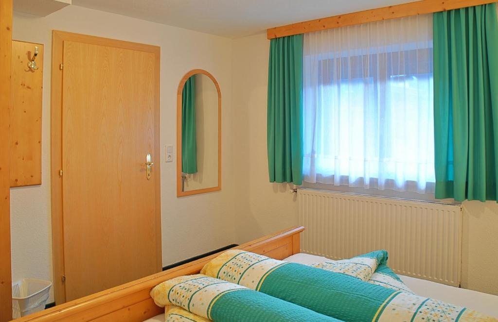 Gaestehaus Resi Йерценс Стая снимка