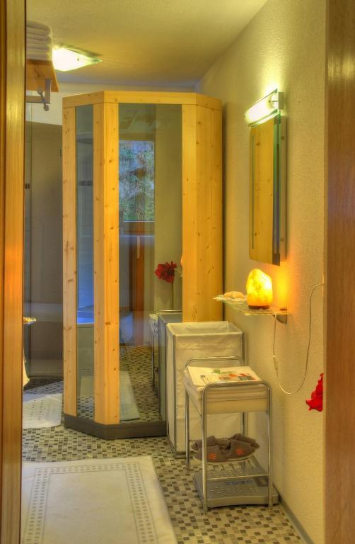 Gaestehaus Resi Йерценс Екстериор снимка